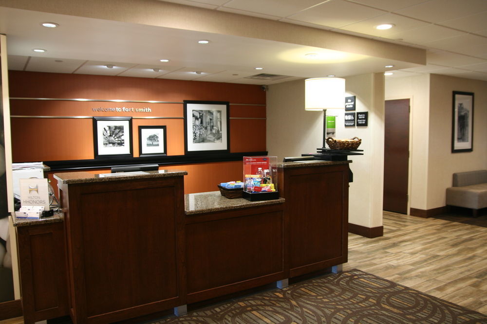 Hampton Inn By Hilton Fort Smith Eksteriør billede
